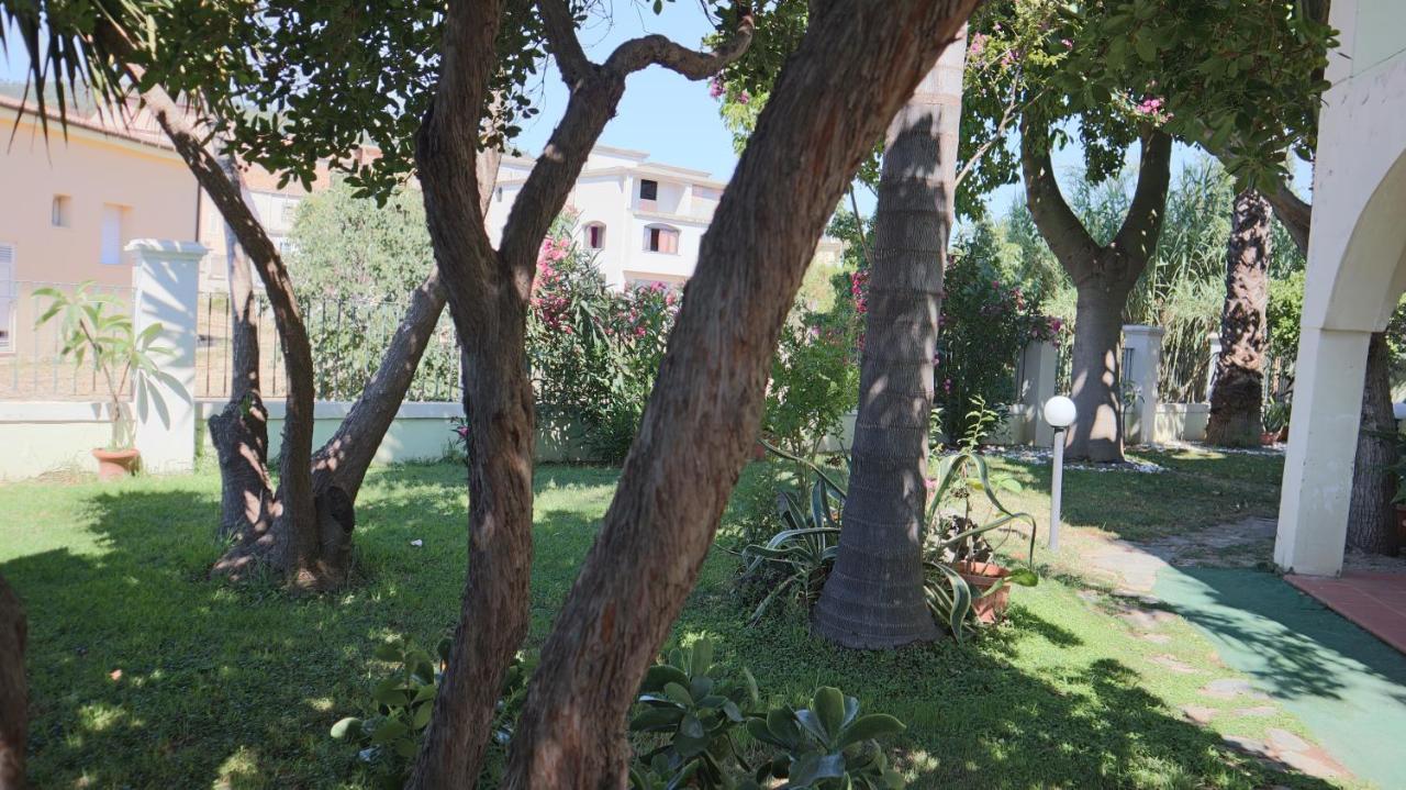 Castelletto Verde Bari Sardo Exterior photo